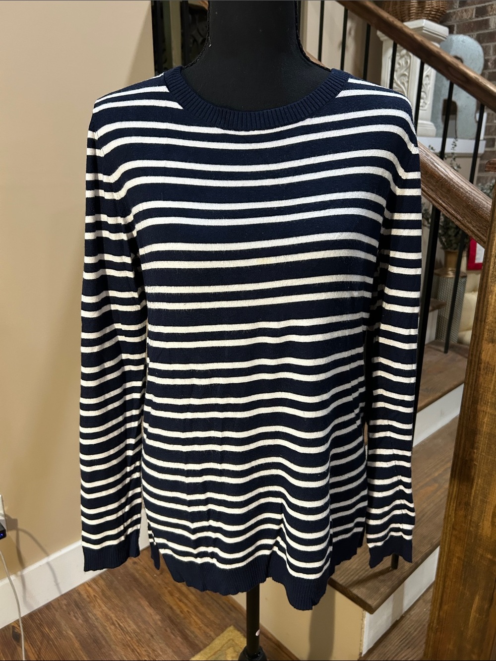 Market & Spruce ladies S Navy and White Striped Crewneck Sweater